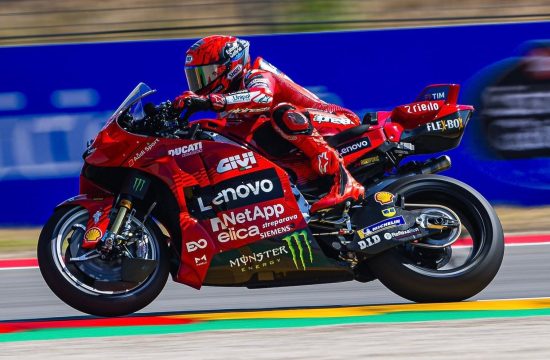 marc-marquez-kuasai-motogp-aragon-2025-dan-samai-rekor-emas-valentino-rossi